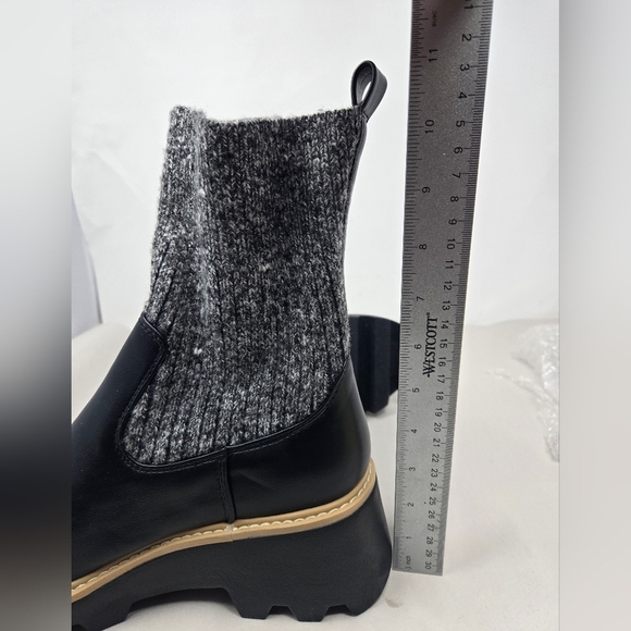DV Dolce Vita Women's Vionie Soft Ankle Winter Boots Sz 9.5 Knit & Faux Leather - Picture 10 of 10